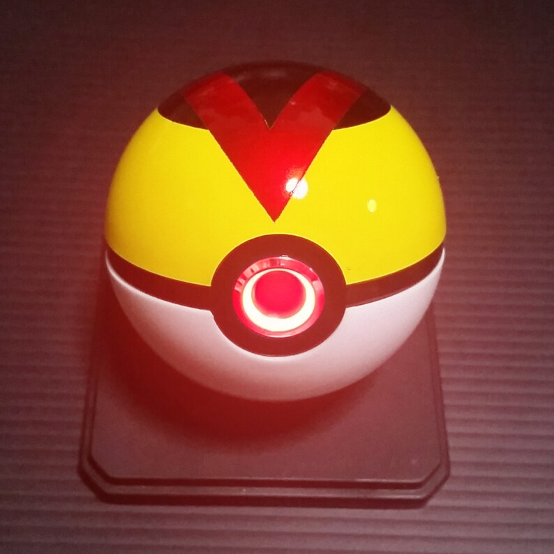 Levelball, Pokeball lighted up , Pokemon cosplay must have image 4