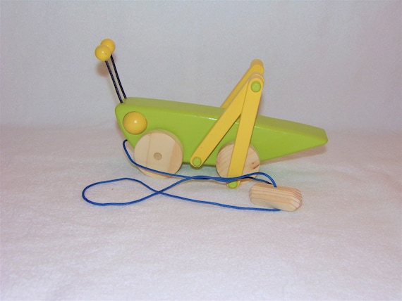 grasshopper pull toy