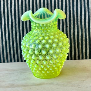 Vintage 1940 Lime Green Opalescent Hobnail Fenton Uranium Glass Ruffled Vase
