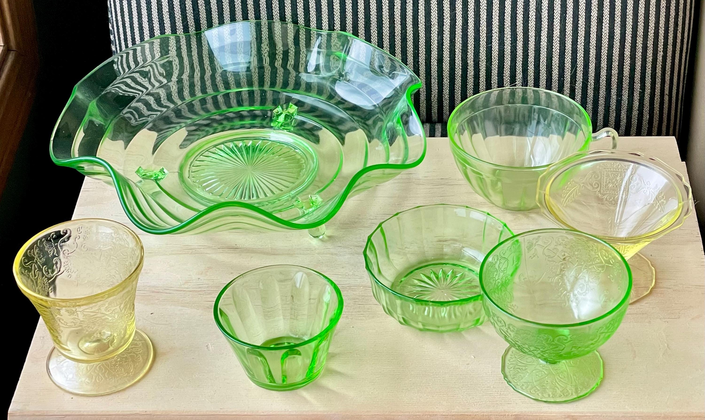 フェントンfenton ウランガラス バスケットウィーブ ボウル 三つ足 脚付き フェントンfenton ウランガラス バスケットウィーブ ボウル 三つ足 脚