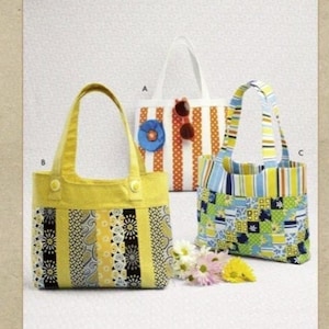 Patrón de costura para bolsos, Patrón de costura Kwik K4370, Bolsos de hombro de patchwork para mujer, Bolsos en telas de contraste, OOP
