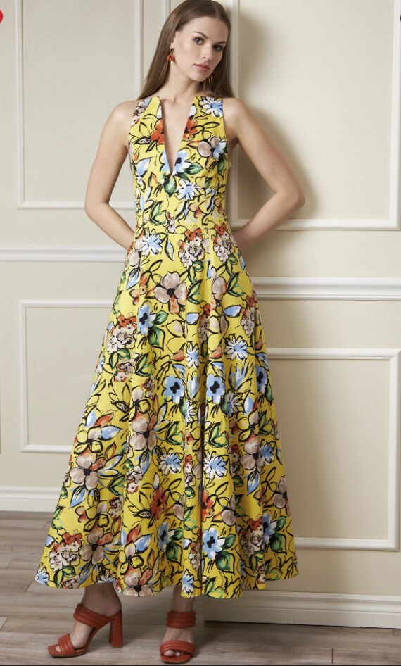 セット販売 Women's Dress Patterns Sewing Pattern for Womens Halter Style Dresses, Vogue