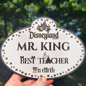 Best Teacher on Earth Wood sign, Disney teacher gift, Disney appreciation classroom Wall Art