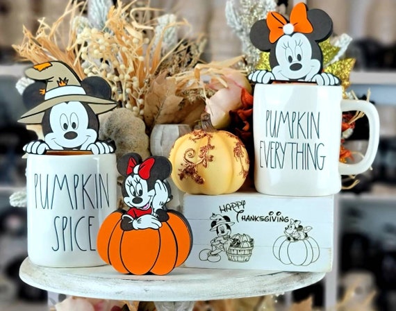 Mickey and Minnie Thanksgiving Decor Set -  Mickey and Minnie pumpkin pie decorations
