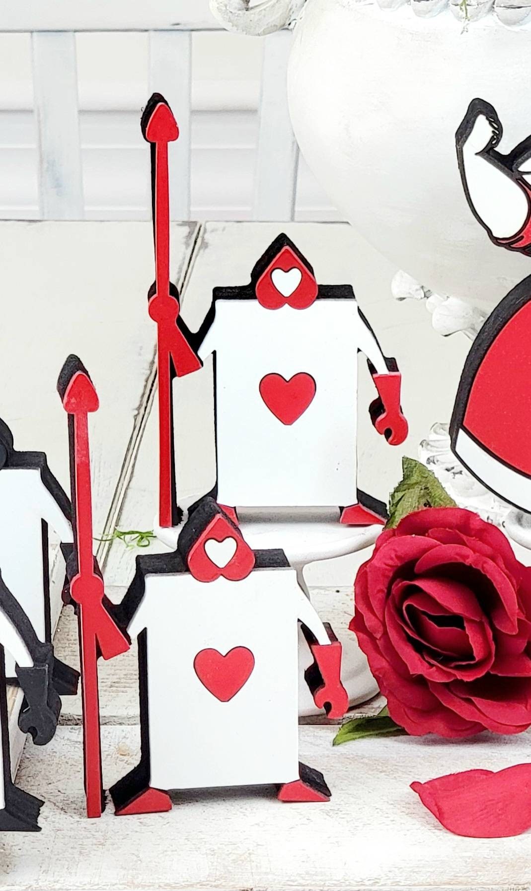 Queen of Hearts - Alice in Wonderland Tiered Tray Decor - Playing