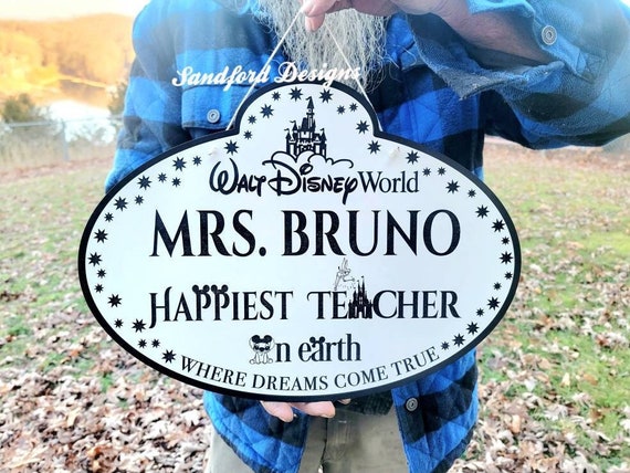 Disney Teacher cast member sign