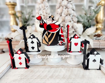 Queen of hearts self-standing wood decor, Playing Card Soldiers and Alice in Wonderland