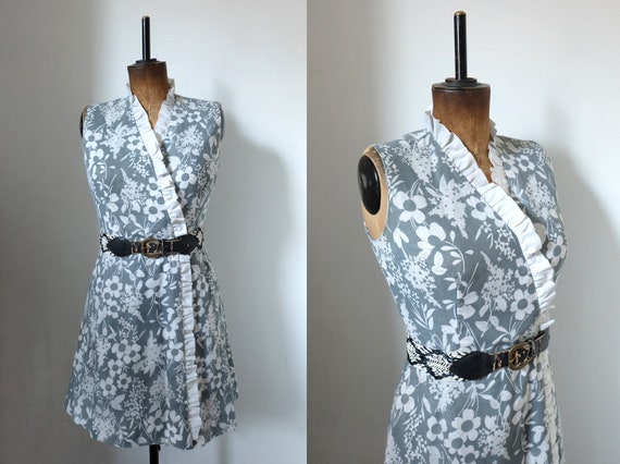 Vintage 50s Grey Floral Ruffle Mini Wrap Dress
