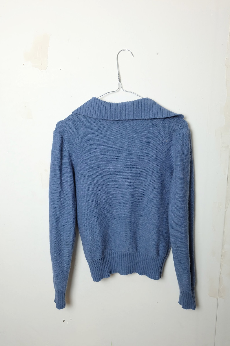 1970s vintage blue knitted v-neck jumper with collar Small size Seventies Boho Bohemian