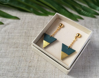 Pigeon blue and golden leather triangle earrings with gold plated chain - Gift idea -  Recycled leather - Autumn 2023 - Gift for her