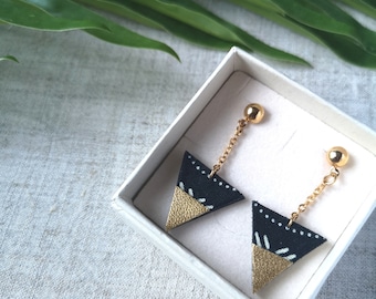 Black and white earrings handmade with fabrics, leather and gold plated chain - Gift idea -  Recycled leather upcycling - Summer 2023