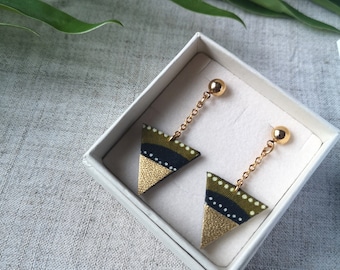 Green, black and white earrings handmade with fabrics, leather and gold plated chain - Gift idea -  Recycled leather upcycling - Summer 2023