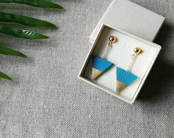 Blue and golden leather triangle earrings with gold plated chain - Gift idea -  Recycled leather  upcycling - Autumn 2023 - Handmade jewelry