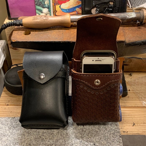 Leder Doppel-Handyhülle, Dual-Holster für 2 Telefone, Magnet, Druckknopf, Gürtelclip, Gürtelschlaufe, hergestellt in den USA, Amish Handmade Tooling, kostenloser Versand
