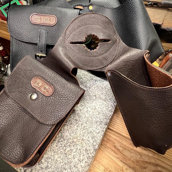 Bolso de cuero hecho a mano con forma de cuerno, portabotellas tipo silla de montar, soporte para teléfono, cuero de plena flor, EE. UU.