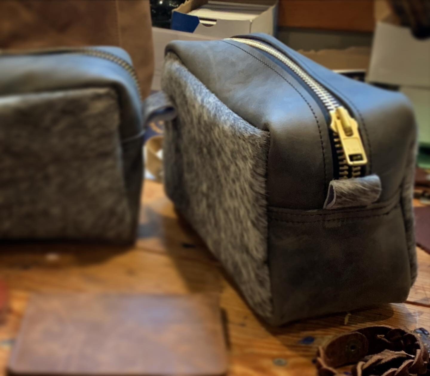 Download Deluxe Leather Toiletry Bag