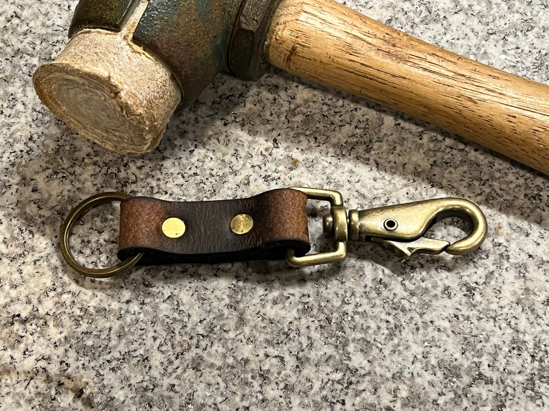 Vail Keychain Leather Valet Key Chain - Buffalo Full Grain Leather - Antiqued Brass ...
