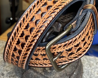 INITIAL BELT （EMBOSS） LOUIS VUITTON x NBA Embossed Monogram 40mm LV Initiales