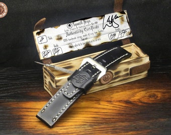 Topouzelli straps new arrivals
