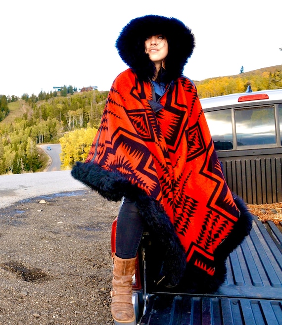 Riding Poncho in Walking Rock Red 