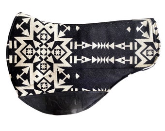 Shaped Western Trail Saddle Pad in Condensed Black