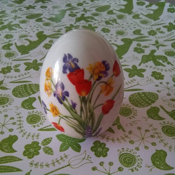 1988 Avon Gifts of Nature Porcelain Egg Springs Brilliance Collectible Egg Flower Egg