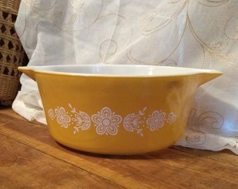 Vintage Pyrex Butterfly Gold Casserole Dish 475-B Bakeware Ovenware 2 1/2QT Mixing Bowl