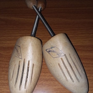 2 Vintage Formwell Schuhform Schuhformer Dehner aus Holz Made in W Germany 20 Mittel