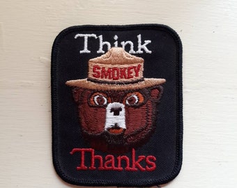 Toppa Vintage Smokey Bear: uniforme per la prevenzione degli incendi boschivi