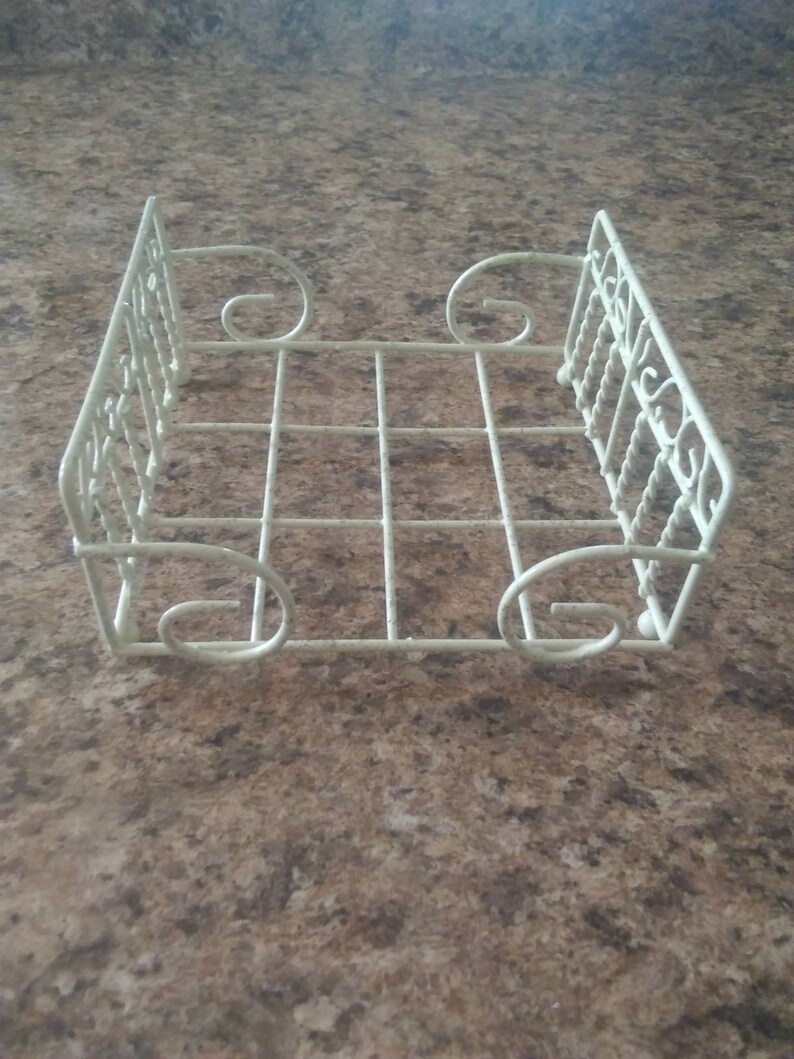 Vintage Twisted Wire Napkin Holder Basket Plant Holder Table Etsy