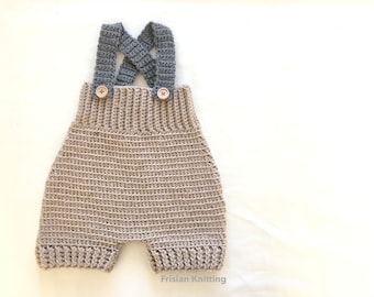 Crochet pattern baby pants