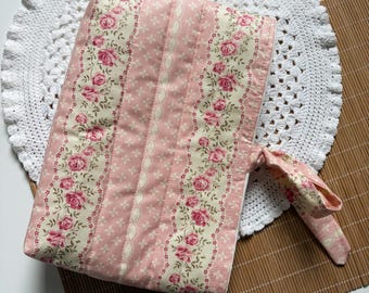 Funda de tela personalizada para Biblia, regalo para amantes de los libros, estuche para Biblia, regalo de fe, estuche cosido, regalo hecho a mano, estuche acolchado para Biblia, regalo para mamá