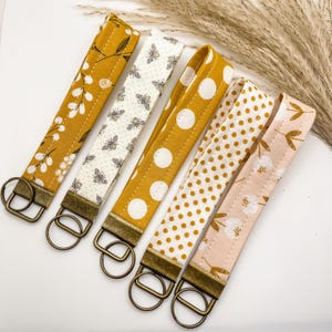 Llavero, llavero de pulsera, llavero bonito, llavero bohemio, llavero floral, regalo para maestros, regalo para conductores noveles, regalo para el Día de la Madre.