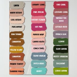 Puede incluir: Una carta de colores con 36 muestras de pintura, cada una etiquetada con un nombre de color. Los colores van desde neutros c&aacute;lidos hasta rosas y verdes brillantes.
