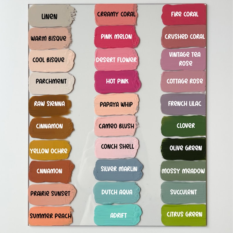 Puede incluir: Una carta de colores con 36 muestras de pintura, cada una etiquetada con un nombre de color. Los colores van desde neutros c&aacute;lidos hasta rosas y verdes brillantes.