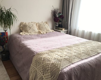 Bed Runner Macrame