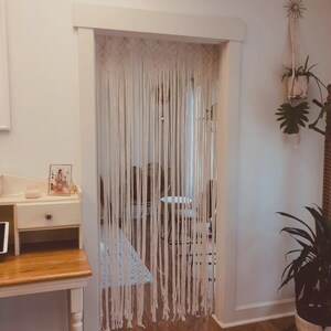 Cortina de cuentas, cortinas de macramé para puerta, decoración bohemia para el hogar. imagen 2