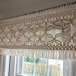 Macramé volant met kralen, neutraal raamgordijn aangepaste kleur touw, kralen en maat