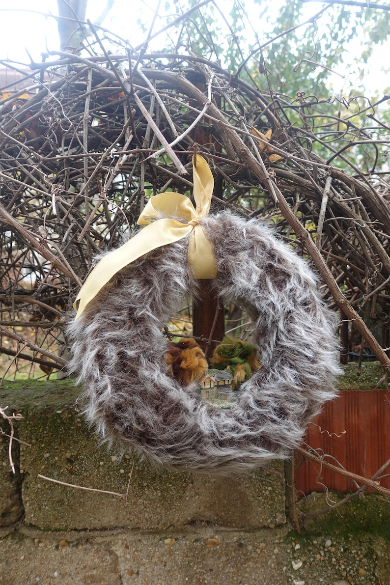 Front door wreath faux fur wreath door decor Fluffy Wreath gray door decor Door Wreath Everyday Wreath Outdoor Wreath Winter wreath