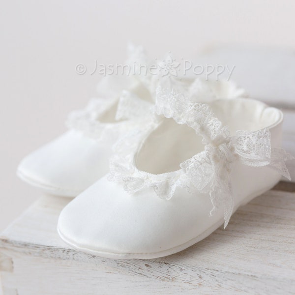 Satin ivory shoes for baby , Christening booties, Baptism booties with bows, Off white baptism booties, Baby girl's baptism shoes