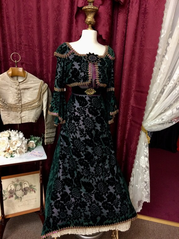 Victorian Dress