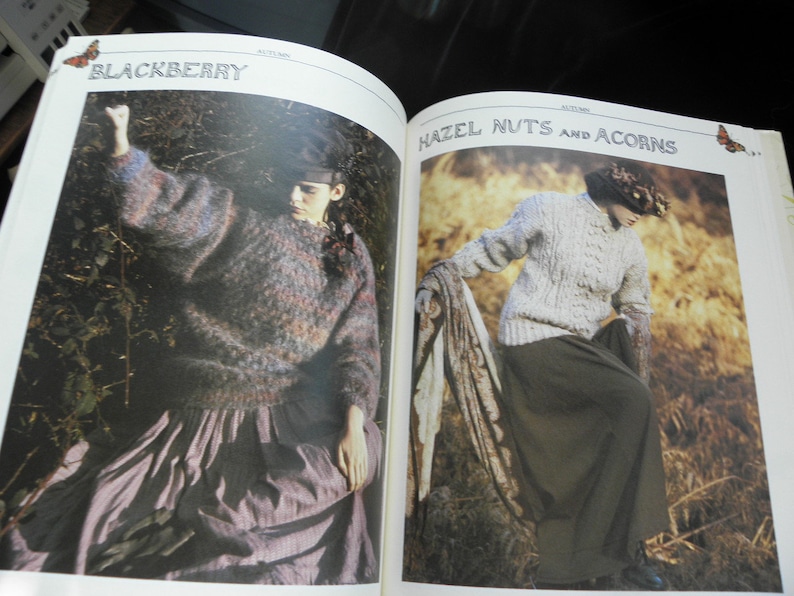 over 50 projects with instructions The Country Diary Book of Knitting hardcover dustjacket 1993 Bloomsbury Books by A Mitchell NEW COPY