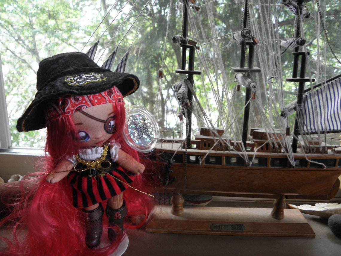 na na na surprise becky buccaneer