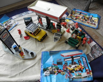 Vintage 1985 Playmobil Esso Gas Station, 2 pumps, mechanics, 12 people, toolkits, working drawers, jeep & boat, convertible, FREE shipping,