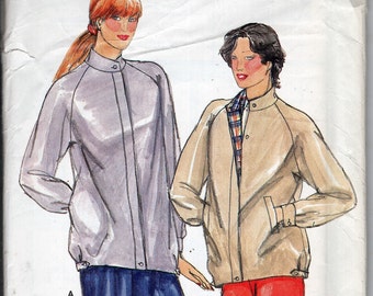 Vintage 1970s, UNCUT Ladies size Small, lined raglan sleeved, jacket w 2 variations, sewing pattern, Butterick 3462, inexpensive shipping