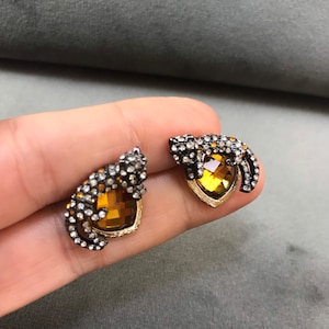 Leopard earrings, cat earrings, animal earrings, heart earrings, , crystal earrings, birthday earrings, Swarovski earrings, unusual earrings