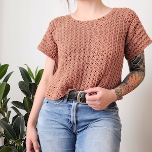 Gehaakte top patroon//koffie datum//verstelbare twist open rug gehaakte tee beginnende haakpatroon voor elke maat afbeelding 2