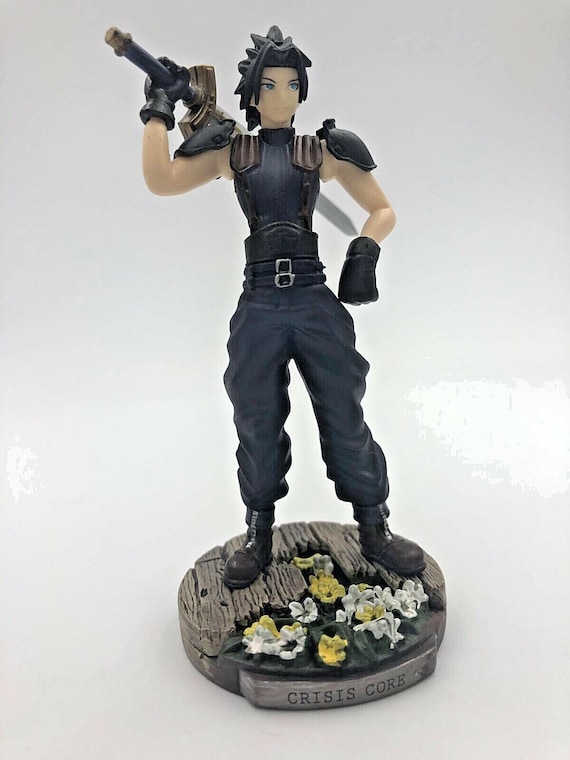 ファイナルファンタジー7　TRADING ARTS Mini Amazon.com: Final Fantasy Trading Arts Kai Mini 