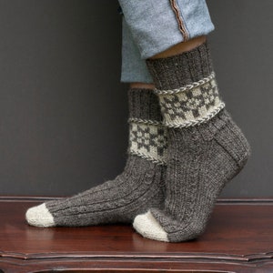 Seren Socks - Pattern - Knitting - Instant PDF Download