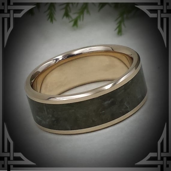 Green Jade in 14 K Gold. Jewelry, Any Occasion. Men's Wedding Bands, Wedding Rings
